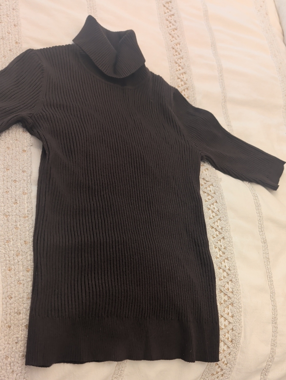 Cable & Gauge Chocolate Brown Ribbed Turtleneck Sweater